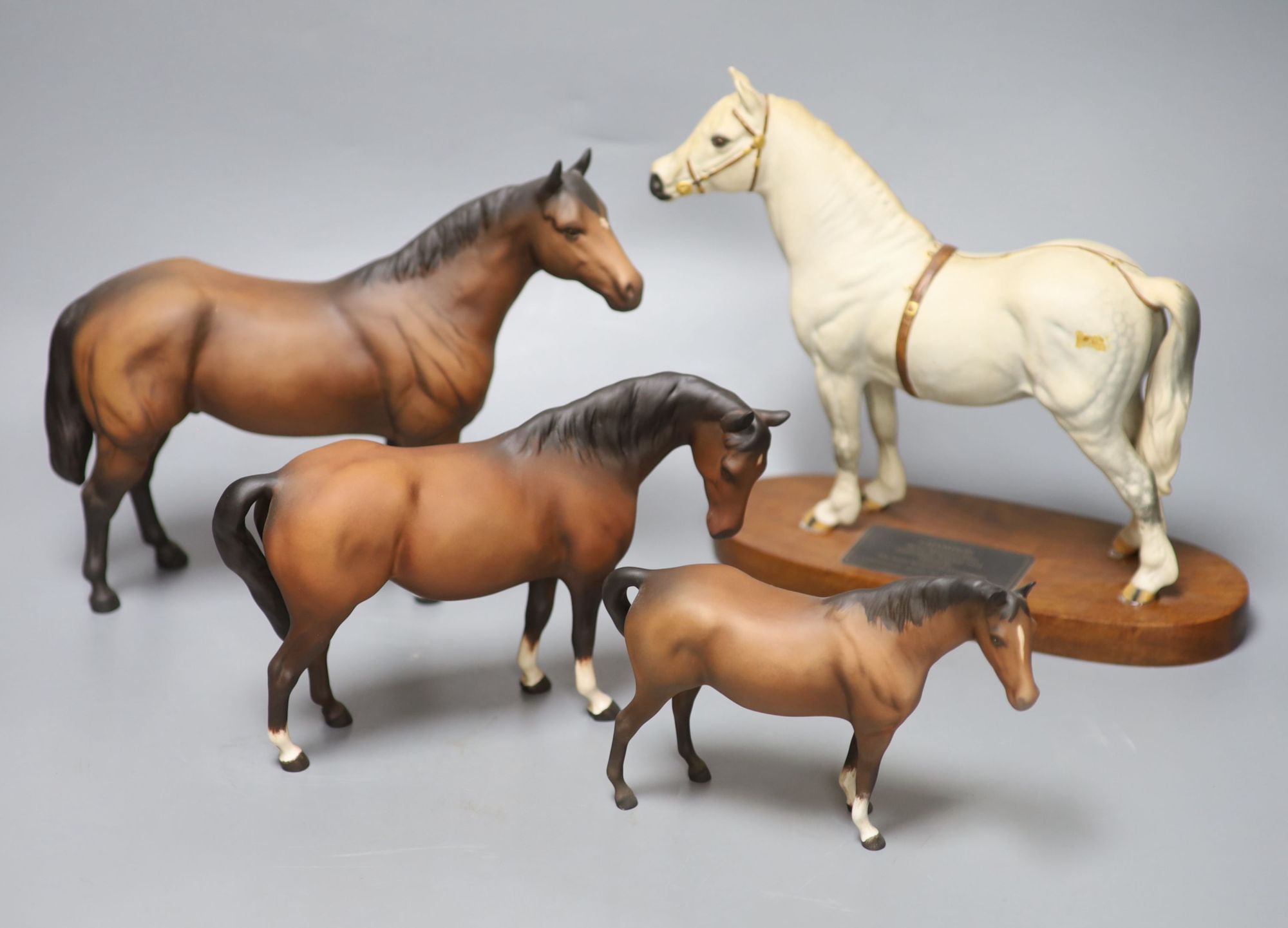 A Beswick Connoisseur model of Champion Welsh pony Gredington Simwnt 3614, overall height 23cm, a quarter horse and other horses